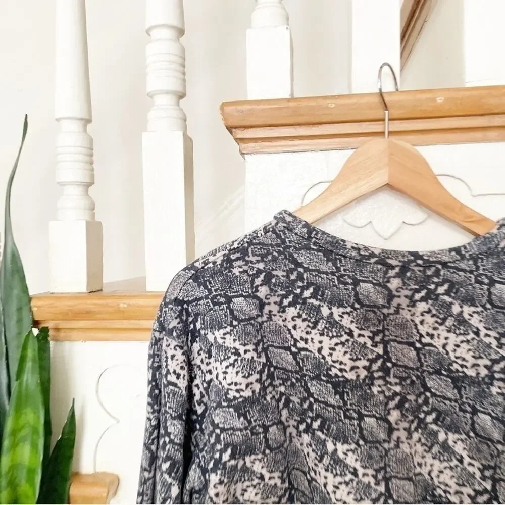 Zara Gray Snakeskin Print Long Sleeve Cotton Blend Cropped Sweatshirt Size S